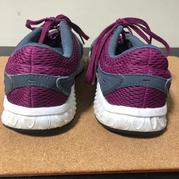 New Balance Comfort 420 Response 1.0 Grey Maroon Laces 8  Perforations Athletic - Picture 5 of 14